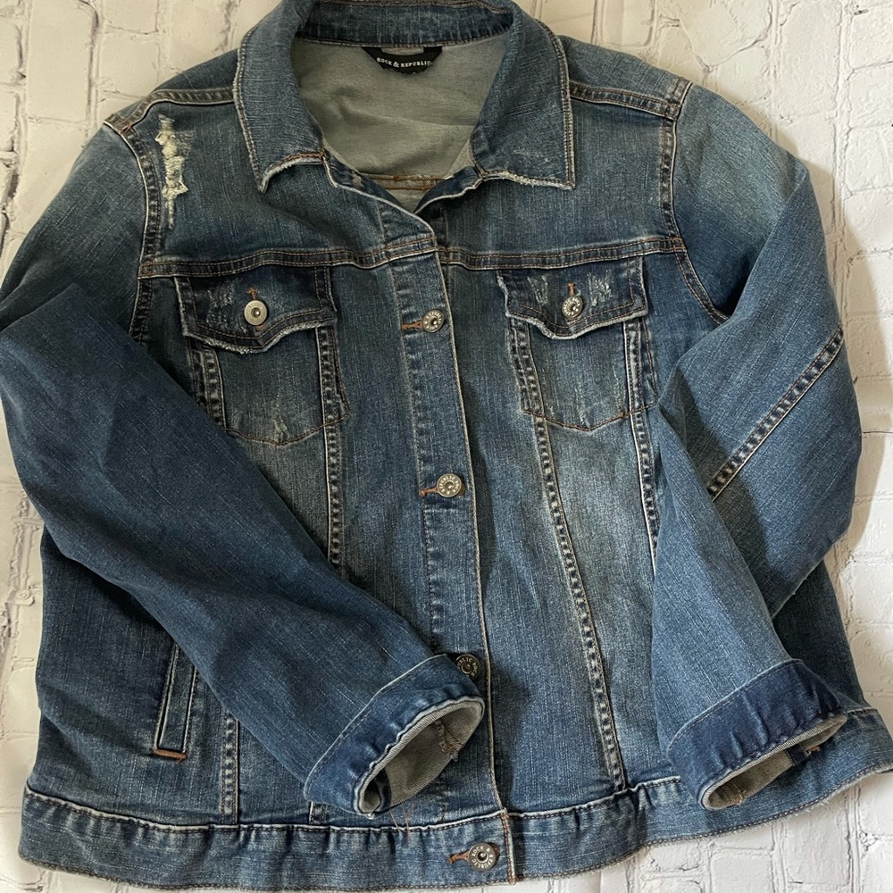 Rock & Republic distressed cropped jean jacket